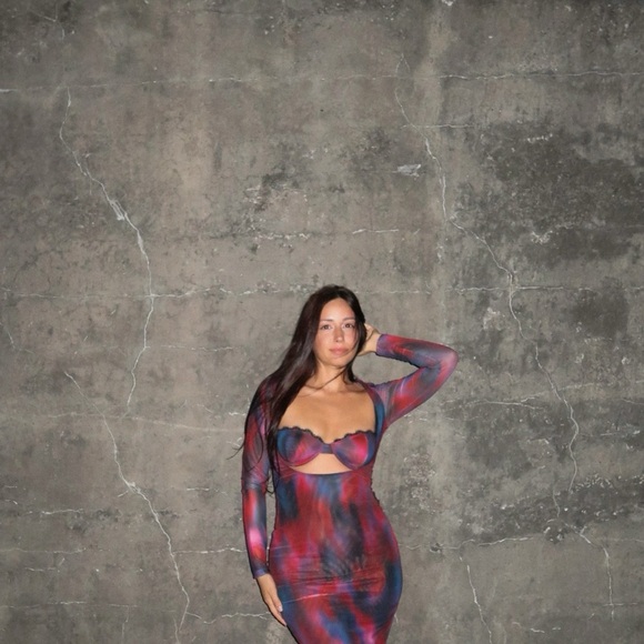 white fox Let Me Think Long Sleeve Maxi Dress Raspberry Rhapsody - Picture 2 of 3